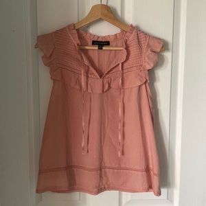 Cute Banana Republic pink flowy top. Light, breezy material. Size XS.